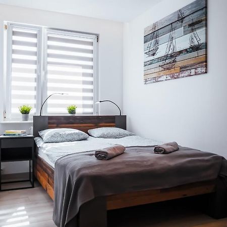 Apartament Z Widokiem, 10Min Od Morza Gdansk Bagian luar foto
